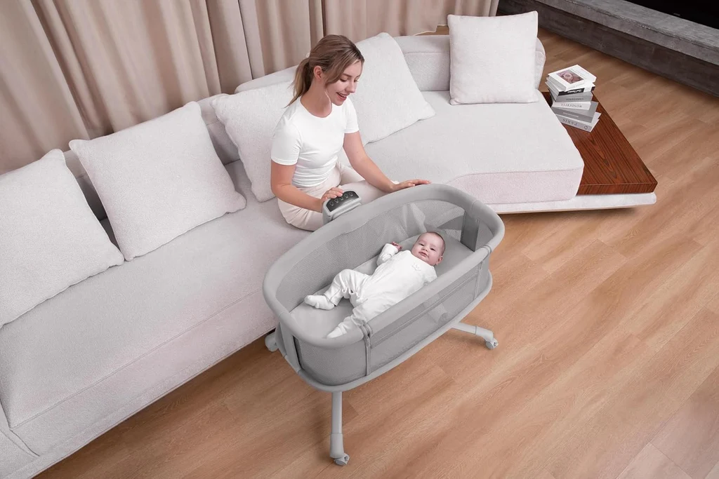Mastela Dream Starlight Bedside Bassinet 03378-2